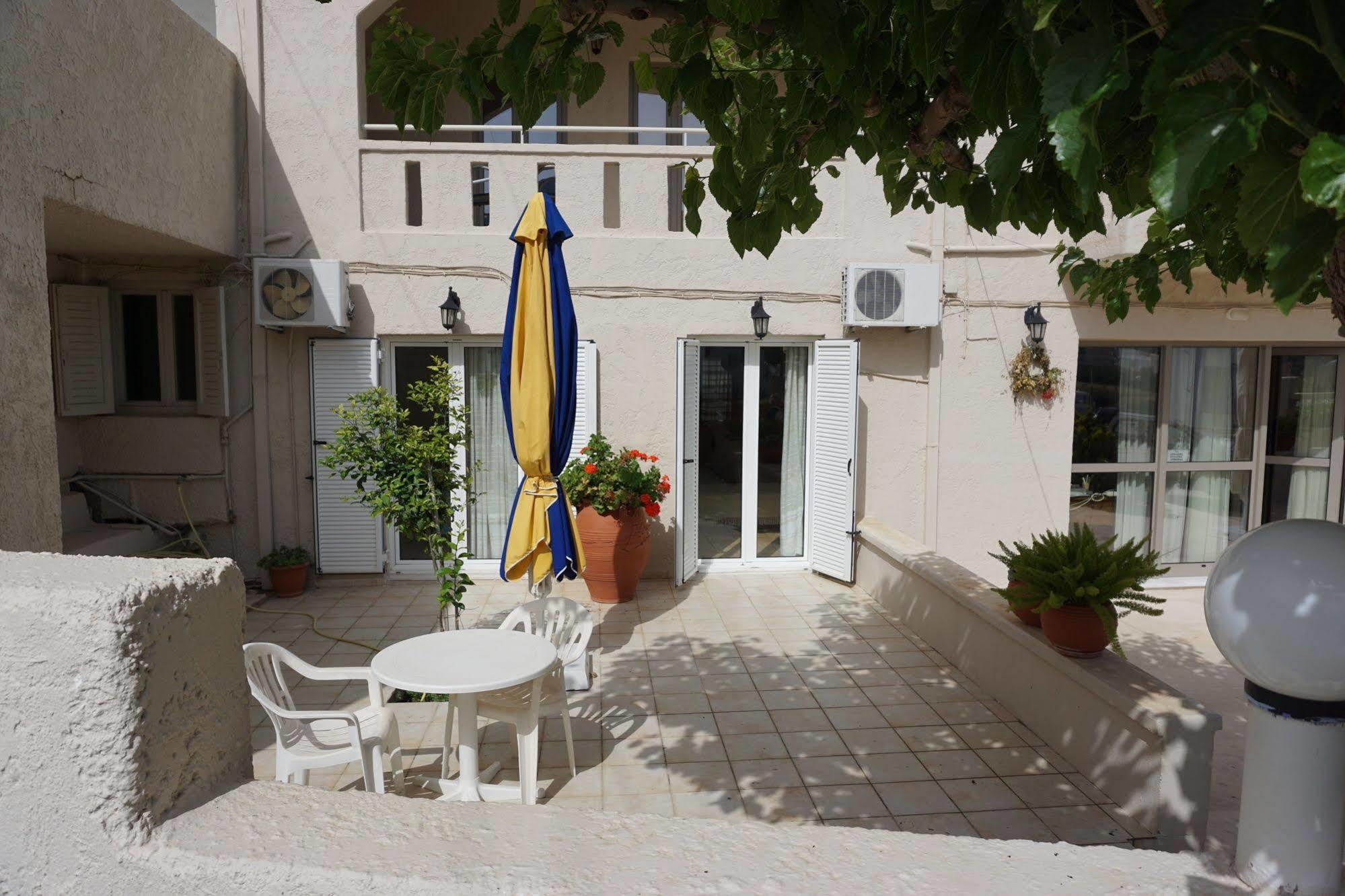Valentino Apartments And Studios Bali  エクステリア 写真